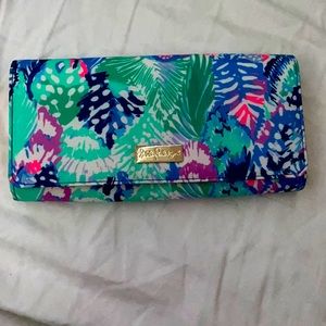 Lilly Pulitzer Travel Wallet